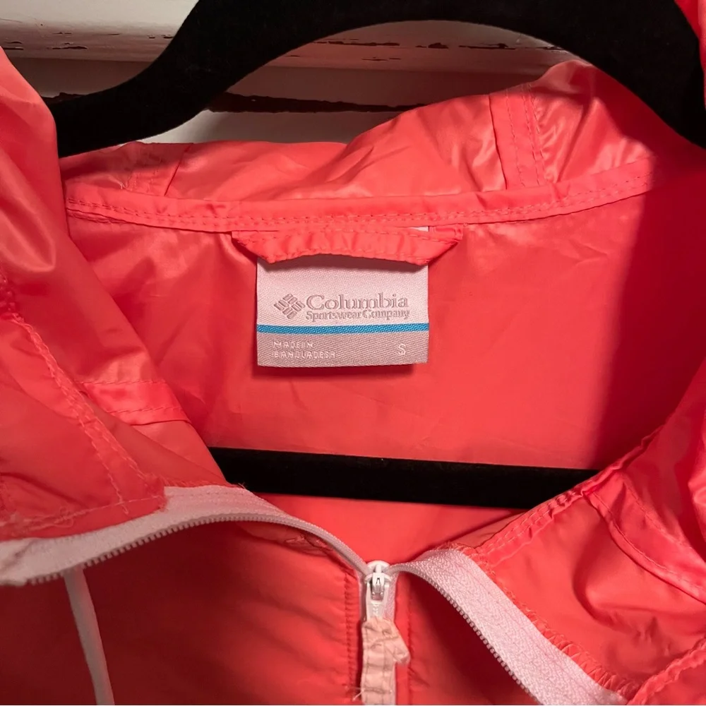 Columbia Vibrant Coral Windbreaker. Women’s size small. - Picture 2 of 6